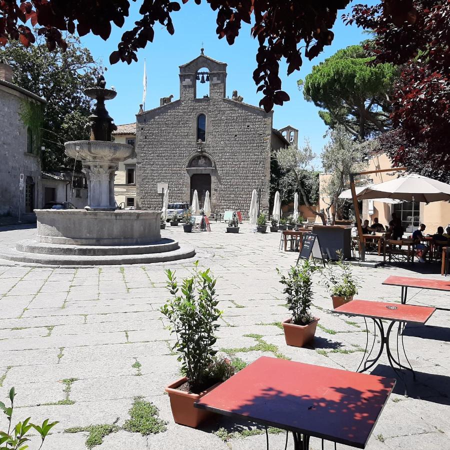 Al22 Di Piazza Del Gesu Hotel Viterbo Bagian luar foto