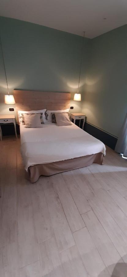 Al22 Di Piazza Del Gesu Hotel Viterbo Bagian luar foto