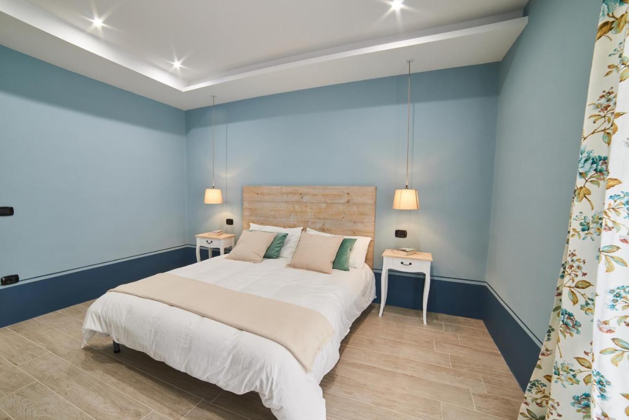 Al22 Di Piazza Del Gesu Hotel Viterbo Bagian luar foto