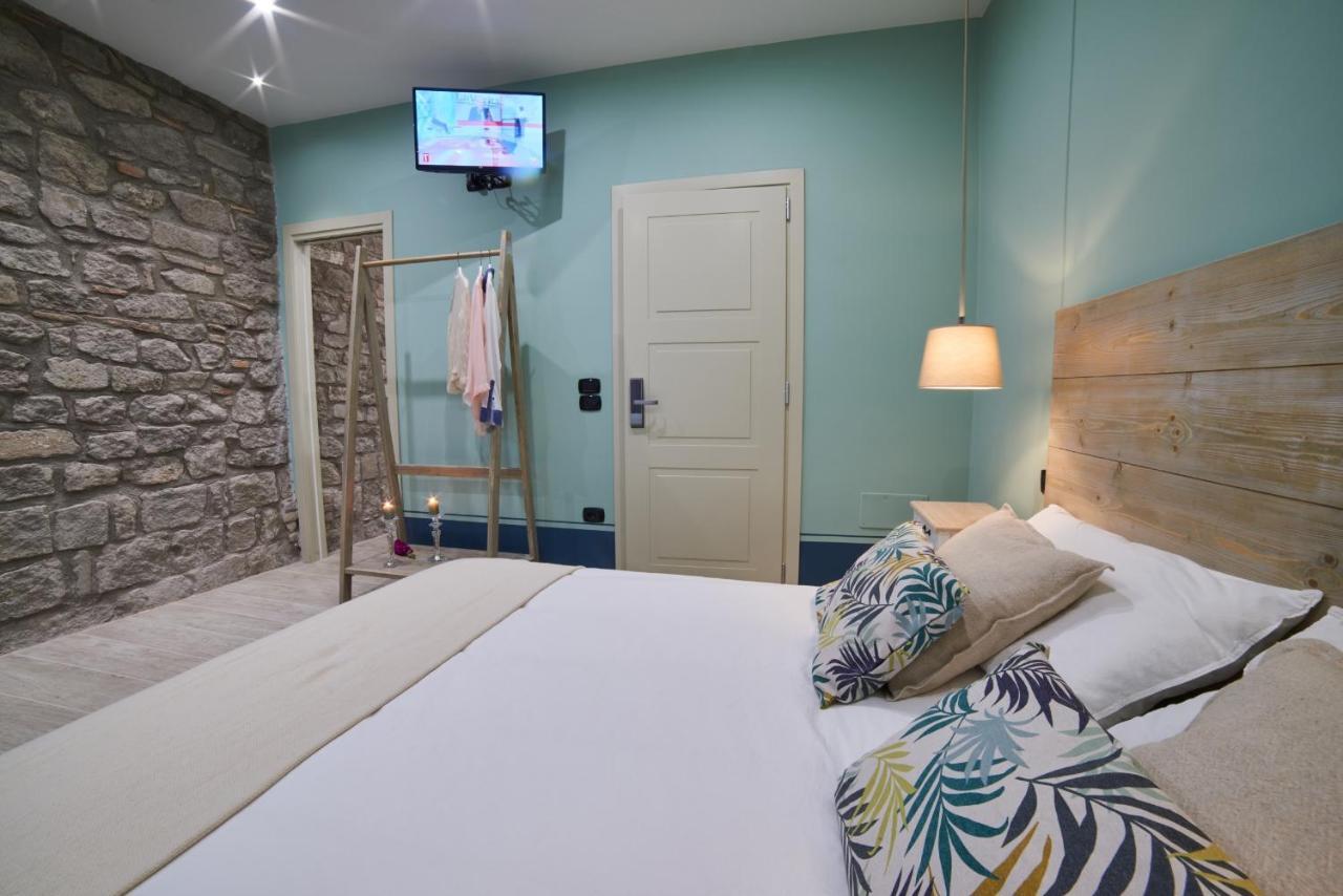 Al22 Di Piazza Del Gesu Hotel Viterbo Bagian luar foto